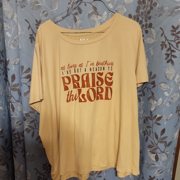 SHEIN Tops - SHEIN Tan Graphic Tee with Red Text